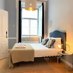Appartamento Sj2de Heart Of Lisbon, 1min To Augusta Arch! Spacious 2 Apts With 4br& 2ba *