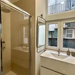 Appartamento Sj2de Heart Of Lisbon, 1min To Augusta Arch! Spacious 2 Apts With 4br& 2ba Lisbona