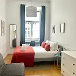 Sj2de Heart Of Lisbon, 1min To Augusta Arch! Spacious 2 Apts With 4br& 2ba Daire Lisboa