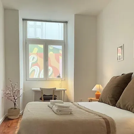 Sj2dee Heart Of Baixa New Air Conditioning Spacious 2 Apts 4br2ba Apartamento *