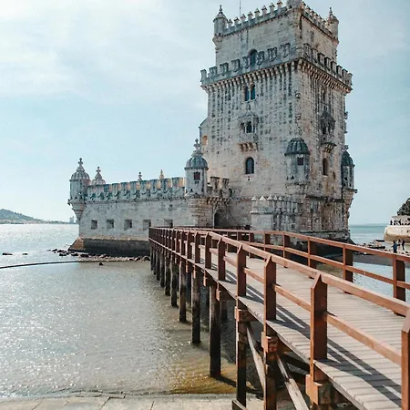 Sj2dee Heart Of Baixa New Air Conditioning Spacious 2 Apts 4br2ba *