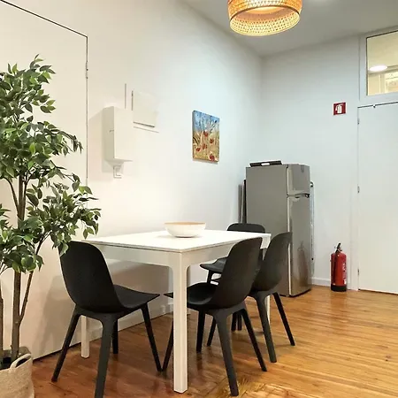 Sj2de Heart Of Lisbon, 1min To Augusta Arch! Spacious 2 Apts With 4br& 2ba Апартаменты *