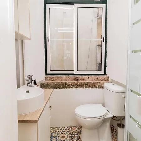 Sj2de Heart Of Lisbon, 1min To Augusta Arch! Spacious 2 Apts With 4br& 2ba *