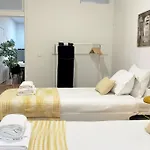 Sj2de Heart Of Lisbon, 1min To Augusta Arch! Spacious 2 Apts With 4br& 2ba * Lisbon