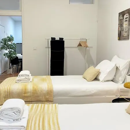 Sj2dee Heart Of Baixa New Air Conditioning Spacious 2 Apts 4br2ba Apartman Lisboa